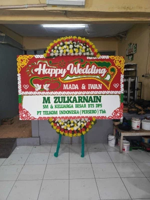 Papan Bunga di Pondok Bambu